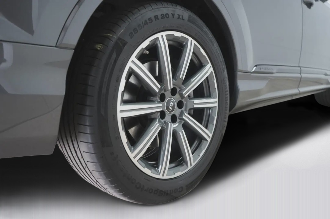 Audi Q7 55TFSIe quattro - foto 48