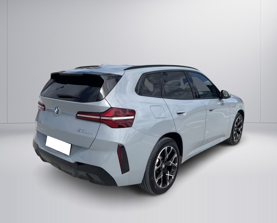 BMW X3 xDrive30e M-Sport (2)