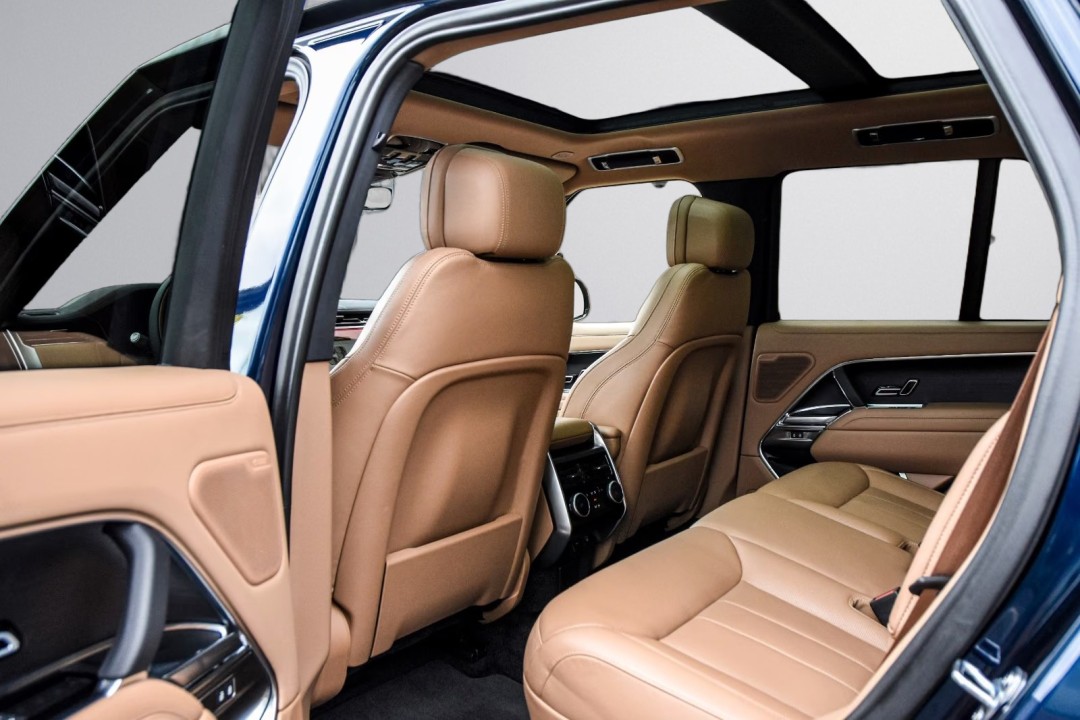 Land Rover Range Rover D300 HSE - foto 18