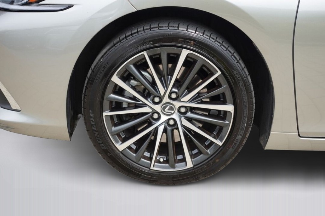 Lexus Seria ES 300h - foto 37