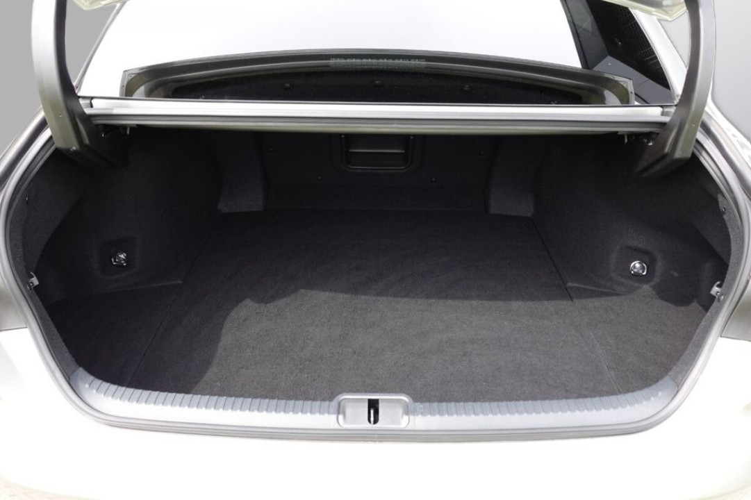 Lexus Seria ES 300h - foto 36