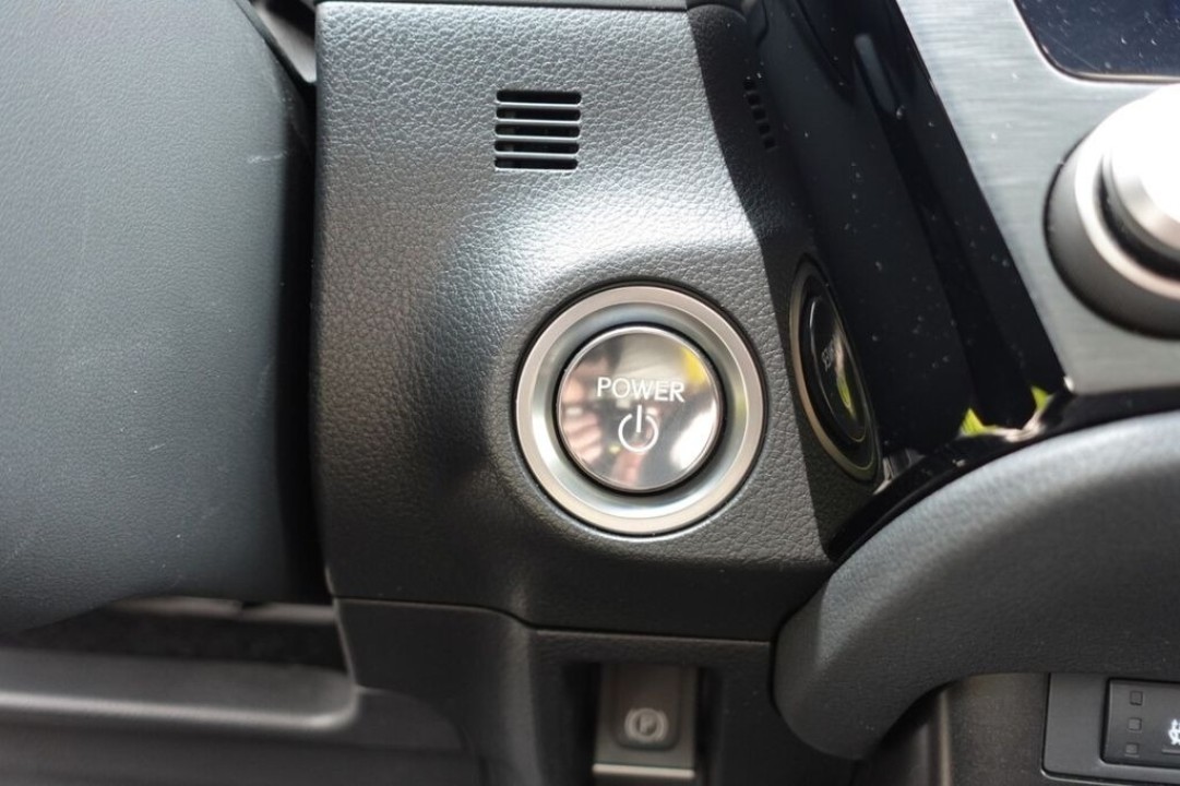 Lexus Seria ES 300h - foto 18