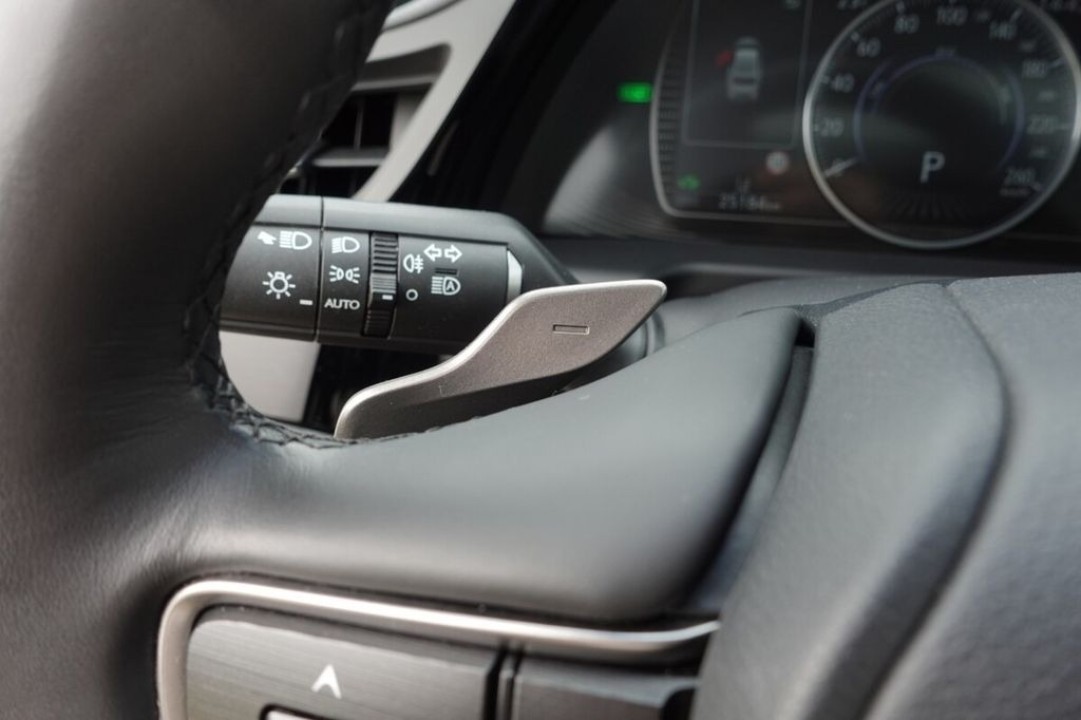 Lexus Seria ES 300h - foto 21