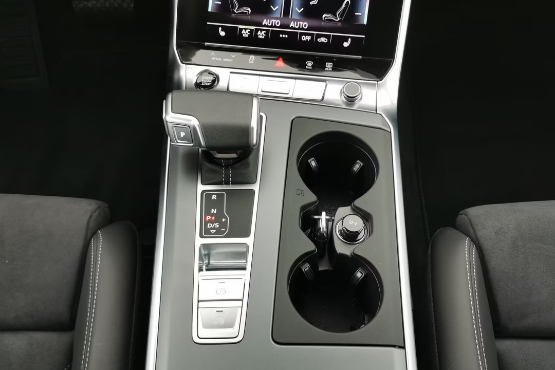 Audi A6 Limousine 50TDI quattro tiptronic - foto 12