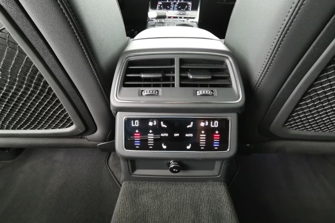 Audi A6 Limousine 50TDI quattro tiptronic - foto 14