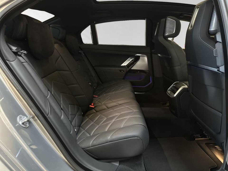 BMW Seria 7 740d xDrive - foto 7