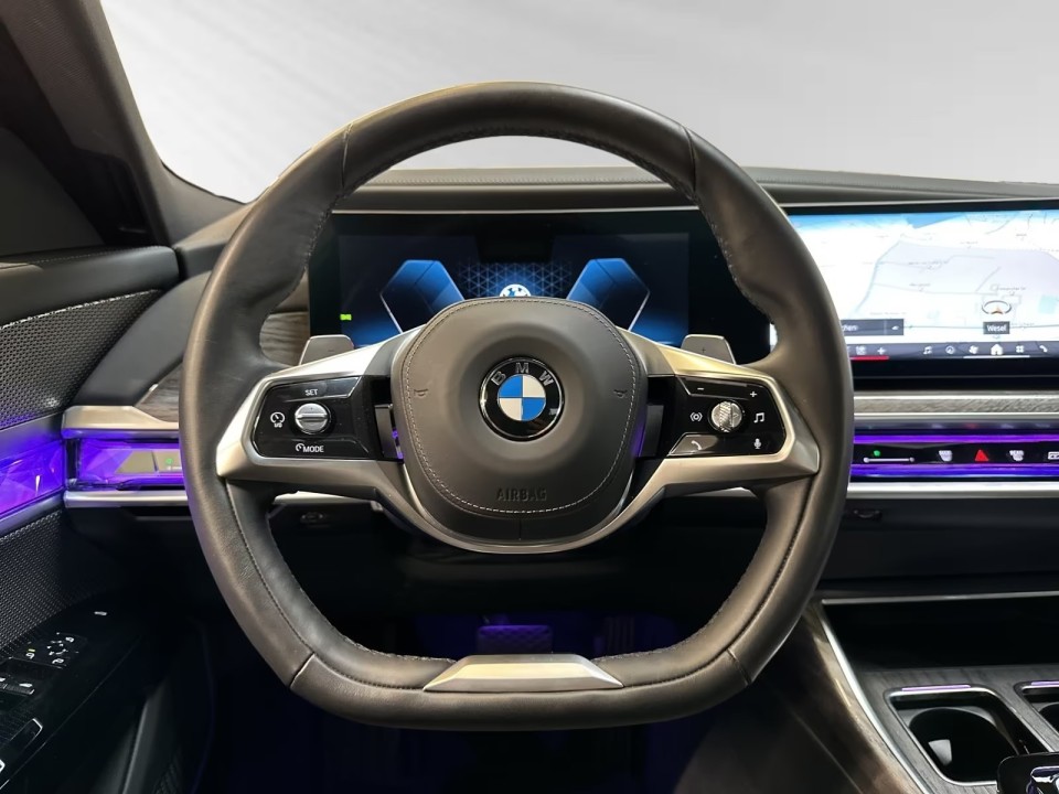 BMW Seria 7 740d xDrive - foto 10