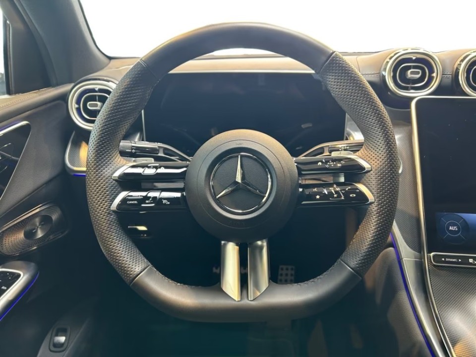 Mercedes-Benz GLC Coupé 300d 4MATIC AMG Line - foto 9