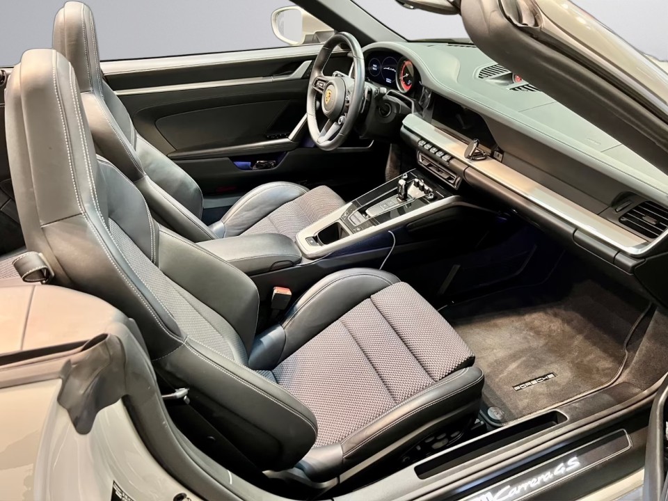 Porsche 911 Carrera 4S Cabriolet - foto 18