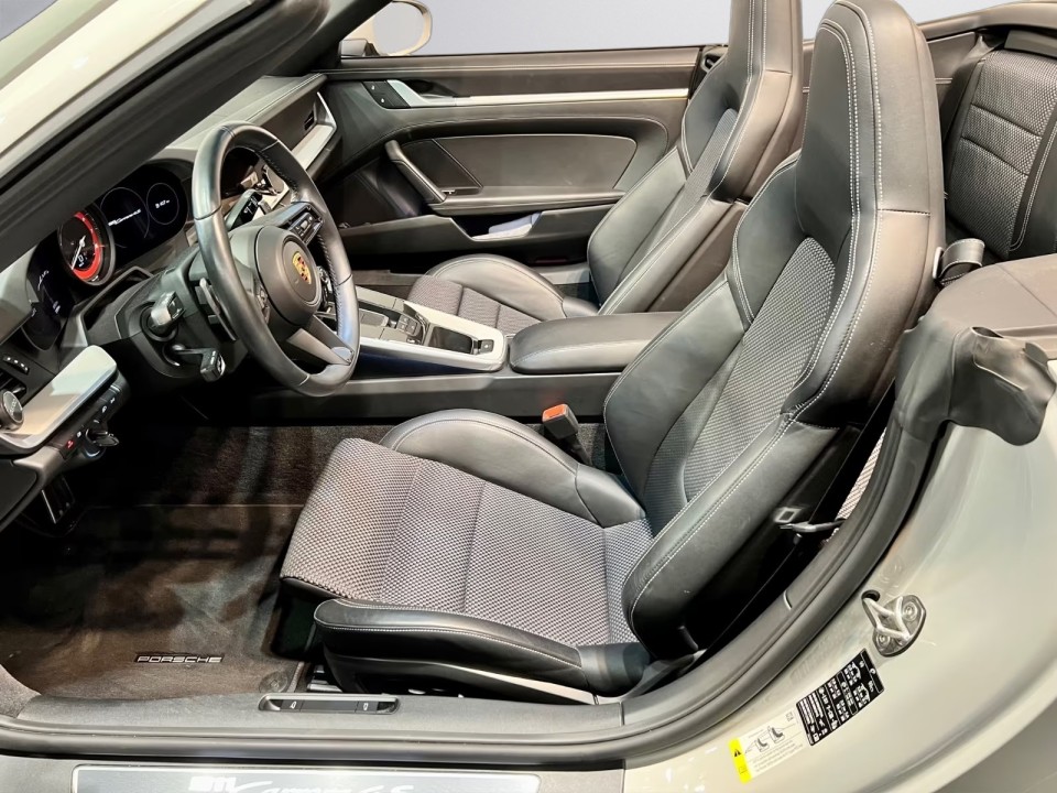 Porsche 911 Carrera 4S Cabriolet - foto 16