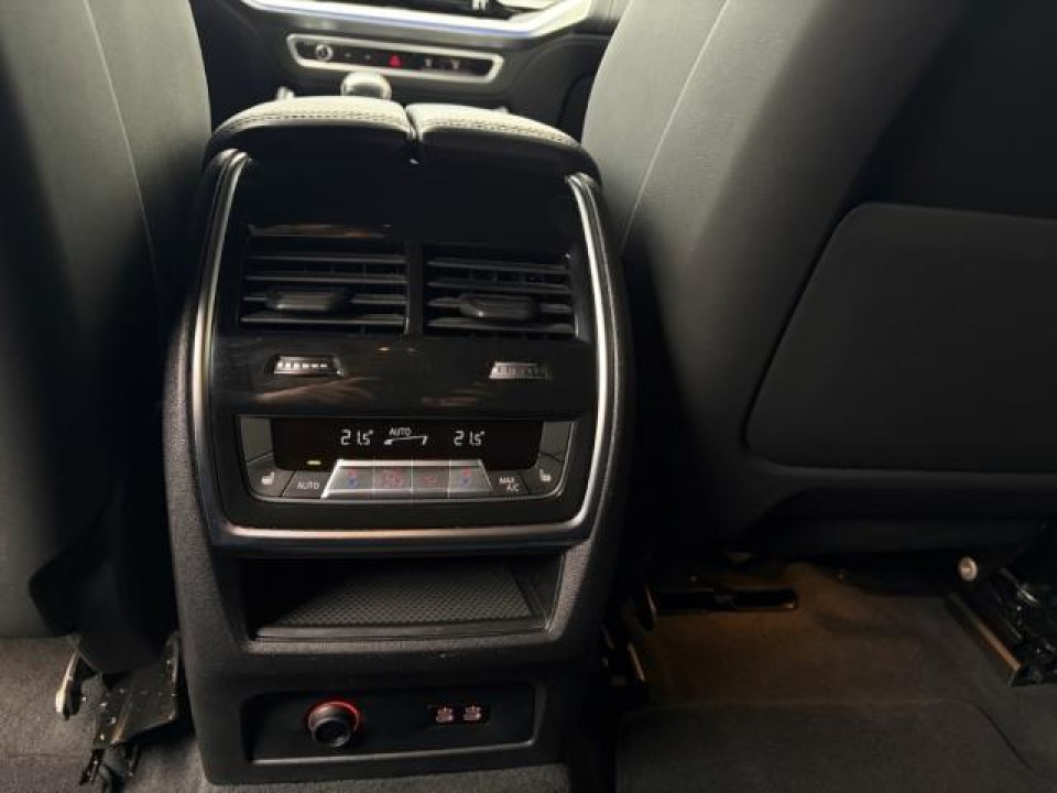BMW XM - foto 12
