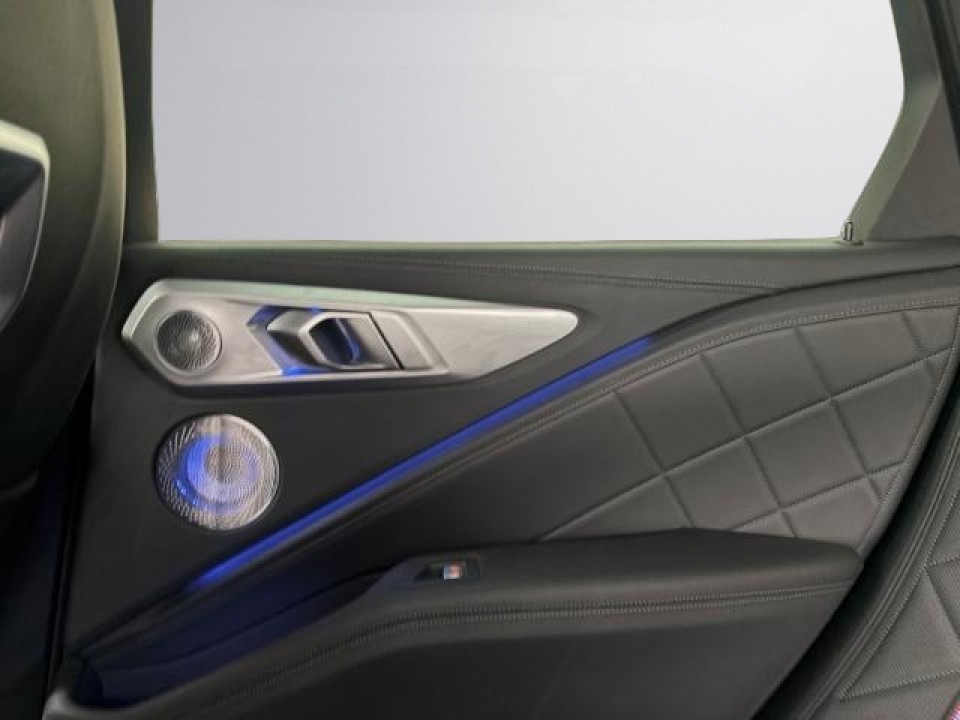 BMW XM - foto 13