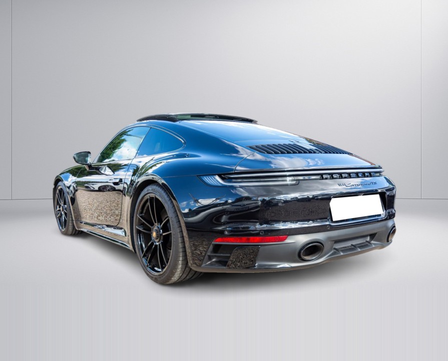 Porsche 911 Carrera 4 GTS (4)