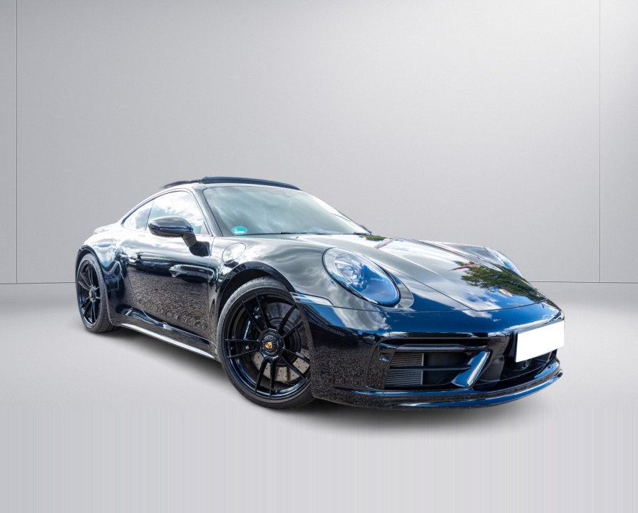 Porsche 911 Carrera 4 GTS