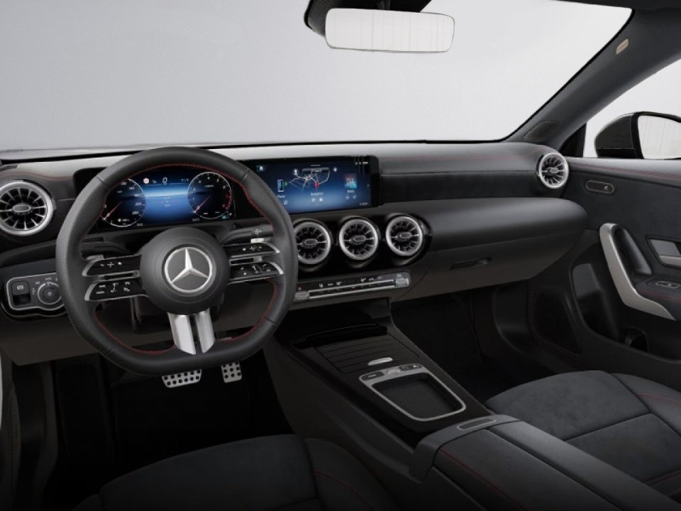 Mercedes-Benz CLA 220 4MATIC AMG Line - foto 14
