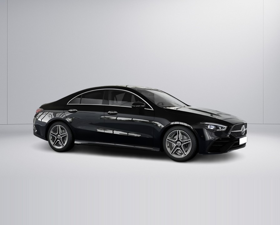 Mercedes-Benz CLA 220 4MATIC AMG Line (2)