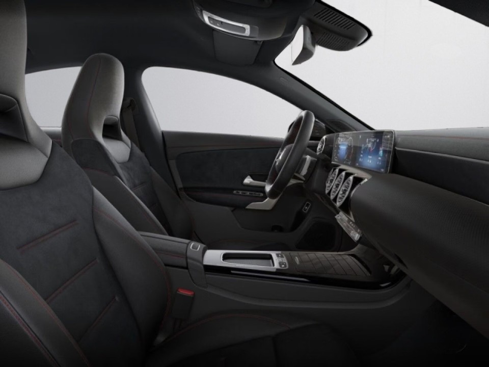 Mercedes-Benz CLA 220 4MATIC AMG Line - foto 16
