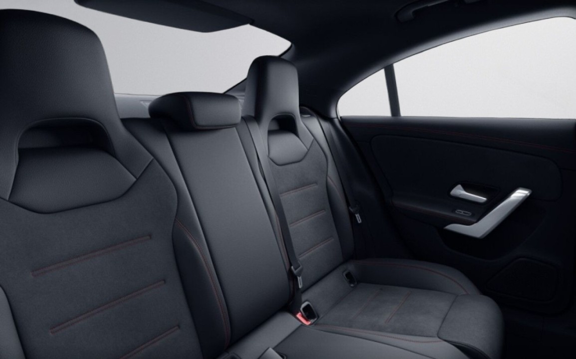 Mercedes-Benz CLA 250 AMG Line - foto 15