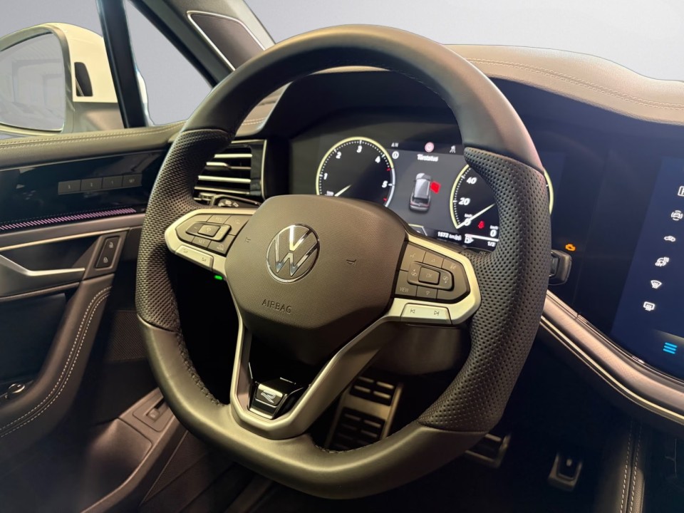 Volkswagen Touareg V6 TDI R-Line - foto 15