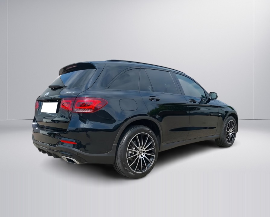 Mercedes-Benz GLC 200 4MATIC AMG Line (4)