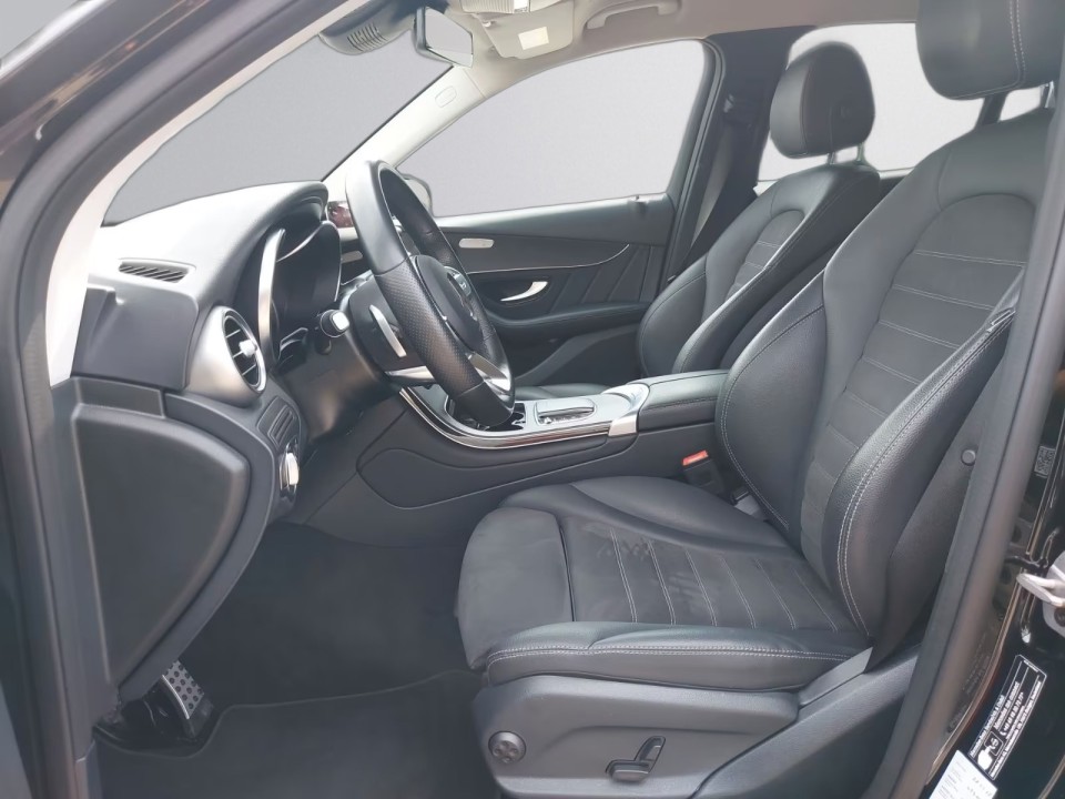 Mercedes-Benz GLC 200 4MATIC AMG Line (5)