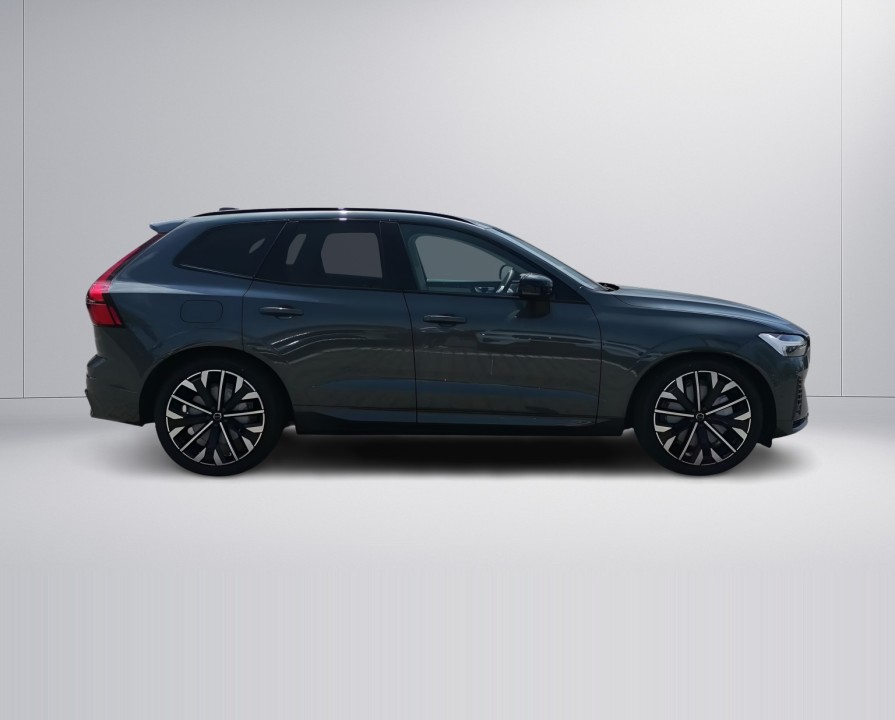 Volvo XC 60 T8 Recharge AWD Ultra Dark (2)