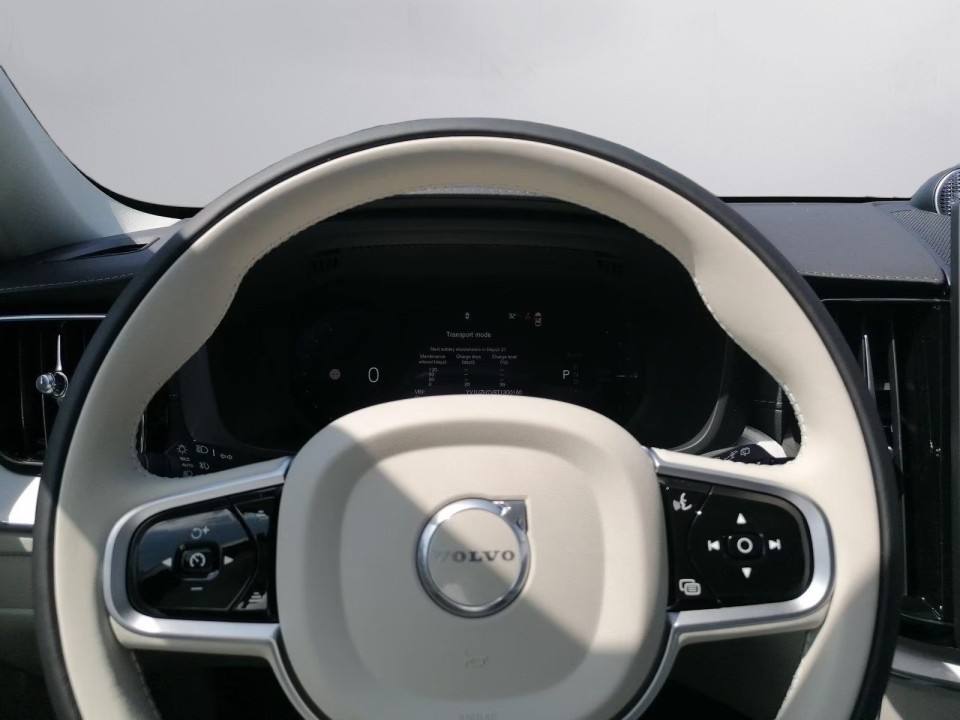 Volvo XC 60 T8 Recharge AWD Ultra Dark - foto 10