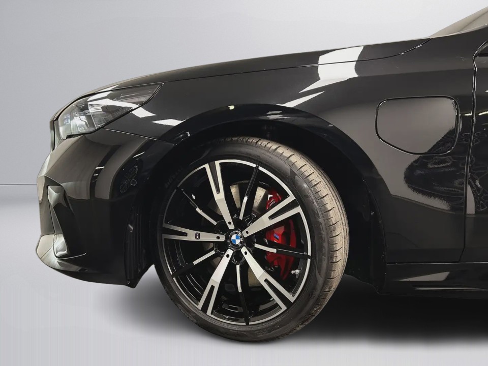 BMW Seria 5 550e xDrive M-Sport - foto 14
