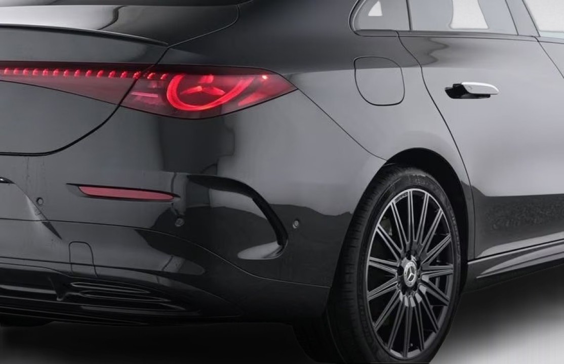Mercedes-Benz CLA 250+ 85 KWh AMG Line - foto 9