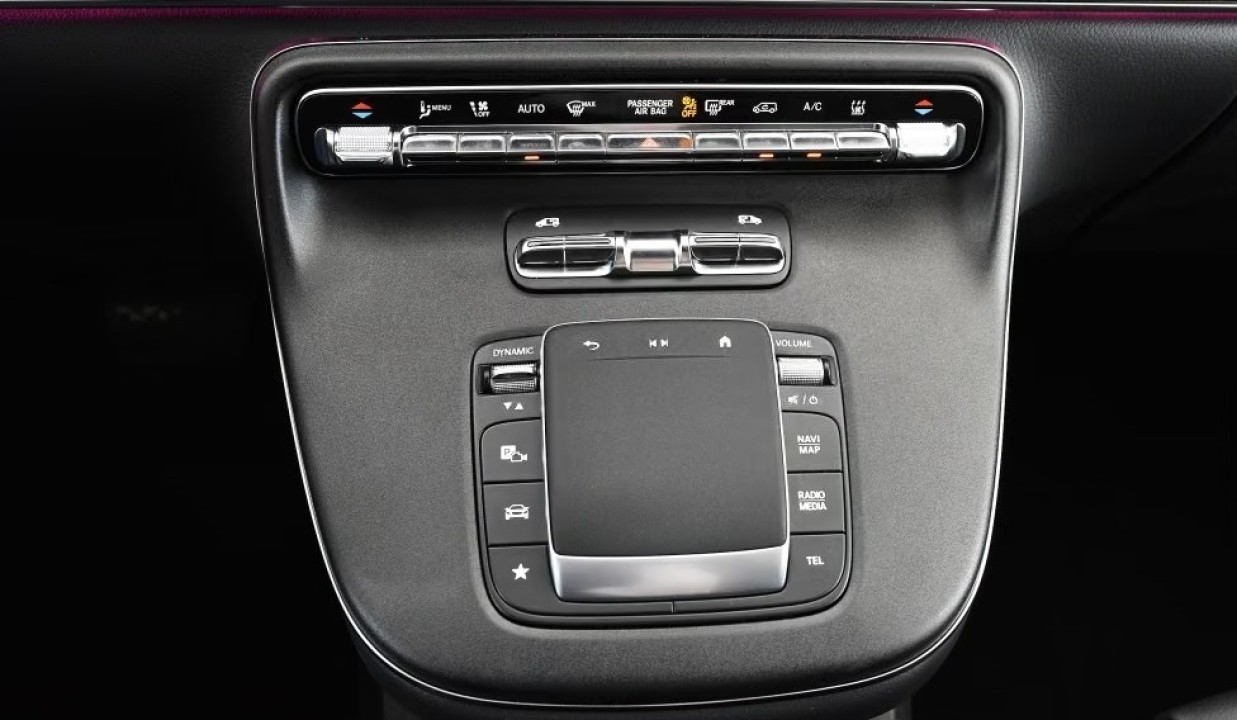 Mercedes-Benz EQV 300 Avantgarde - foto 12