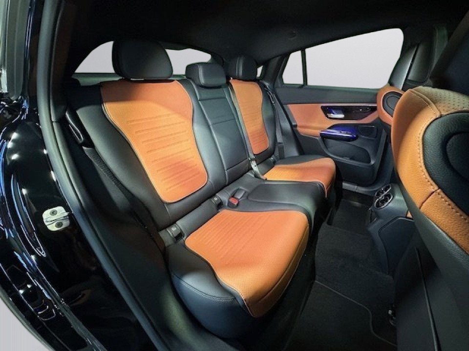 Mercedes-Benz GLC Coupé 300d 4MATIC AMG Line - foto 12
