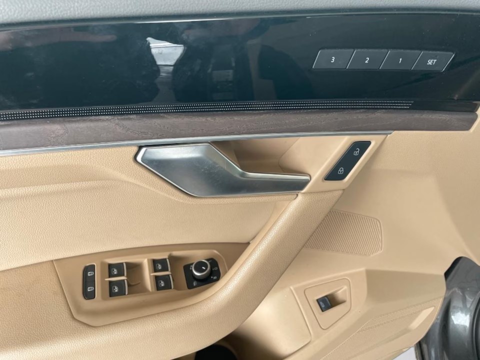 Volkswagen Touareg V6 TDI - foto 20