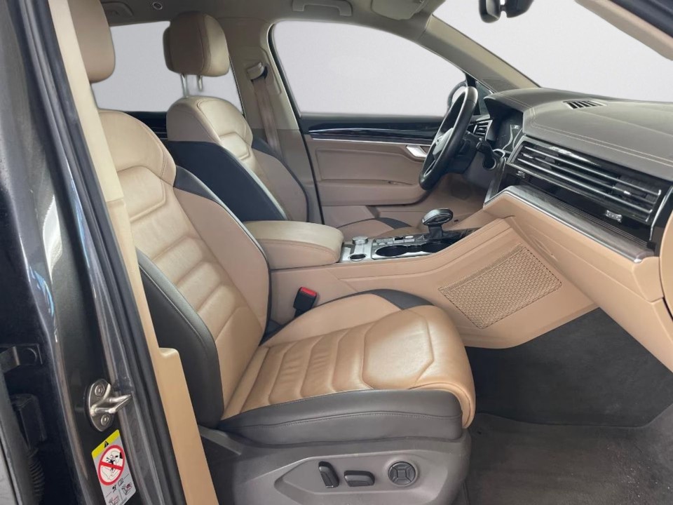 Volkswagen Touareg V6 TDI - foto 15