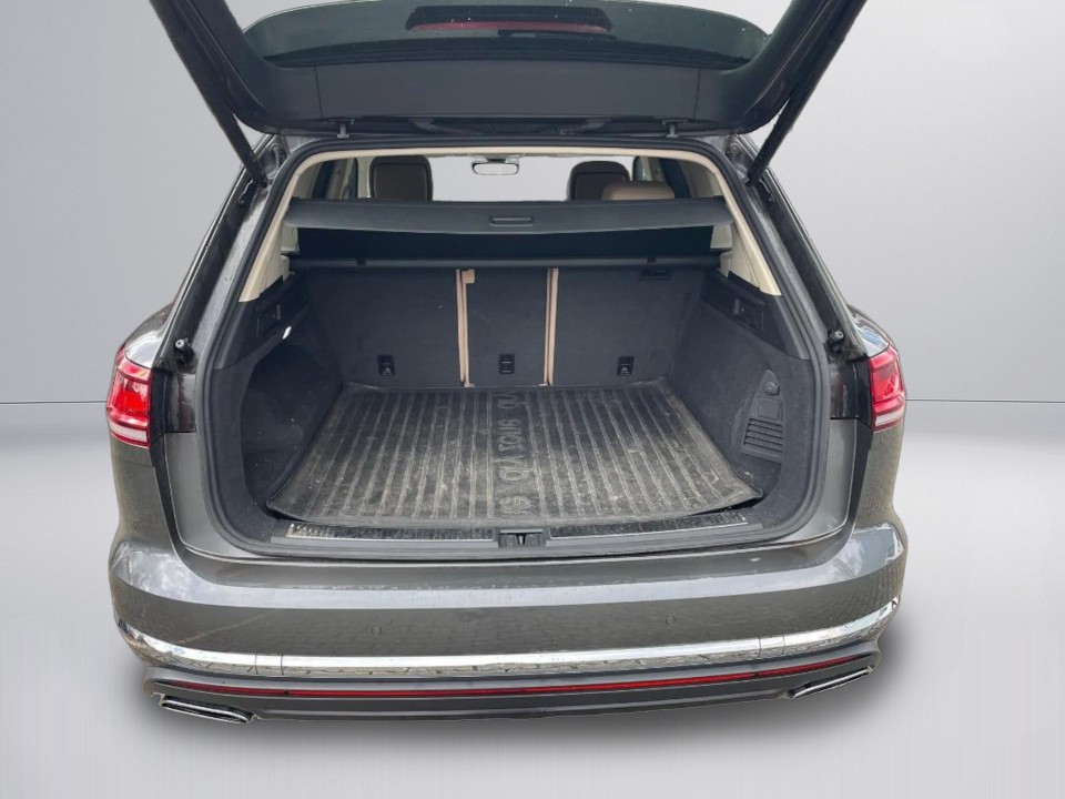 Volkswagen Touareg V6 TDI - foto 22