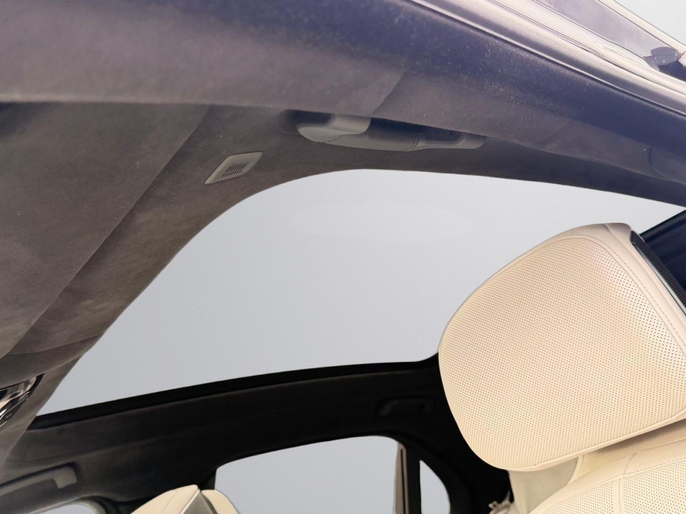 BMW Seria 7 750e xDrive - foto 12