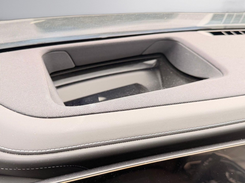 BMW Seria 7 750e xDrive - foto 10