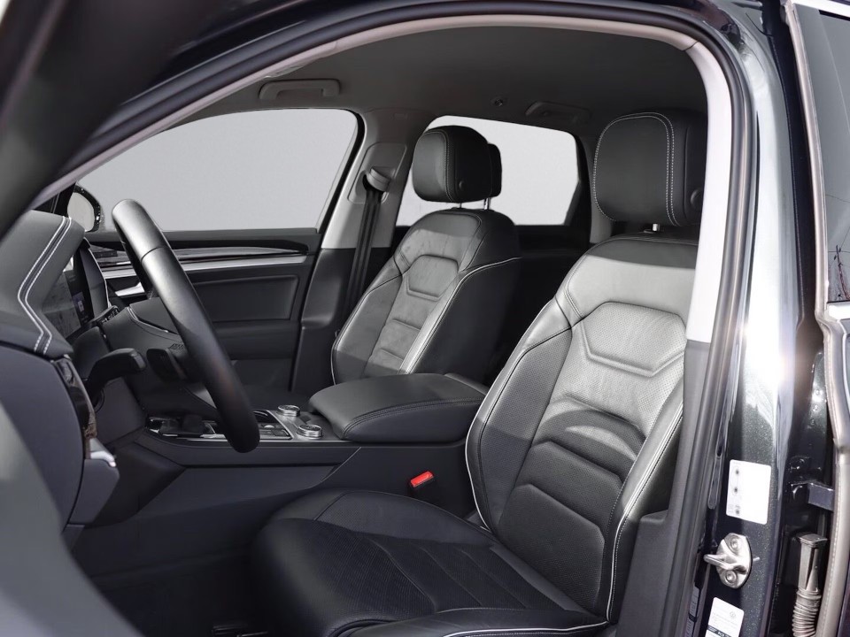 Volkswagen Touareg V6 TDI Elegance (4)