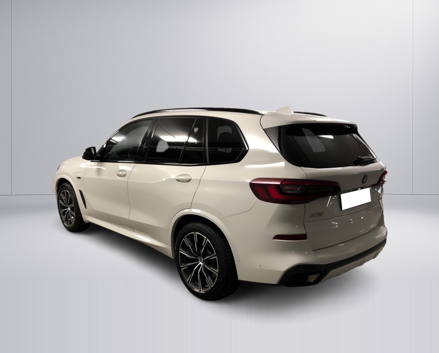 BMW X5 xDrive45e M-Sport (3)