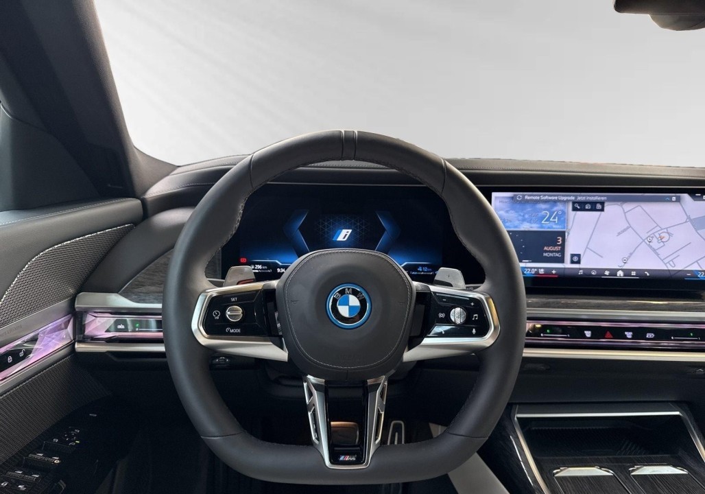 BMW Seria 7 750e xDrive - foto 9