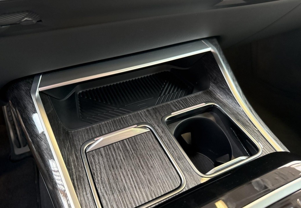 BMW Seria 7 750e xDrive - foto 17