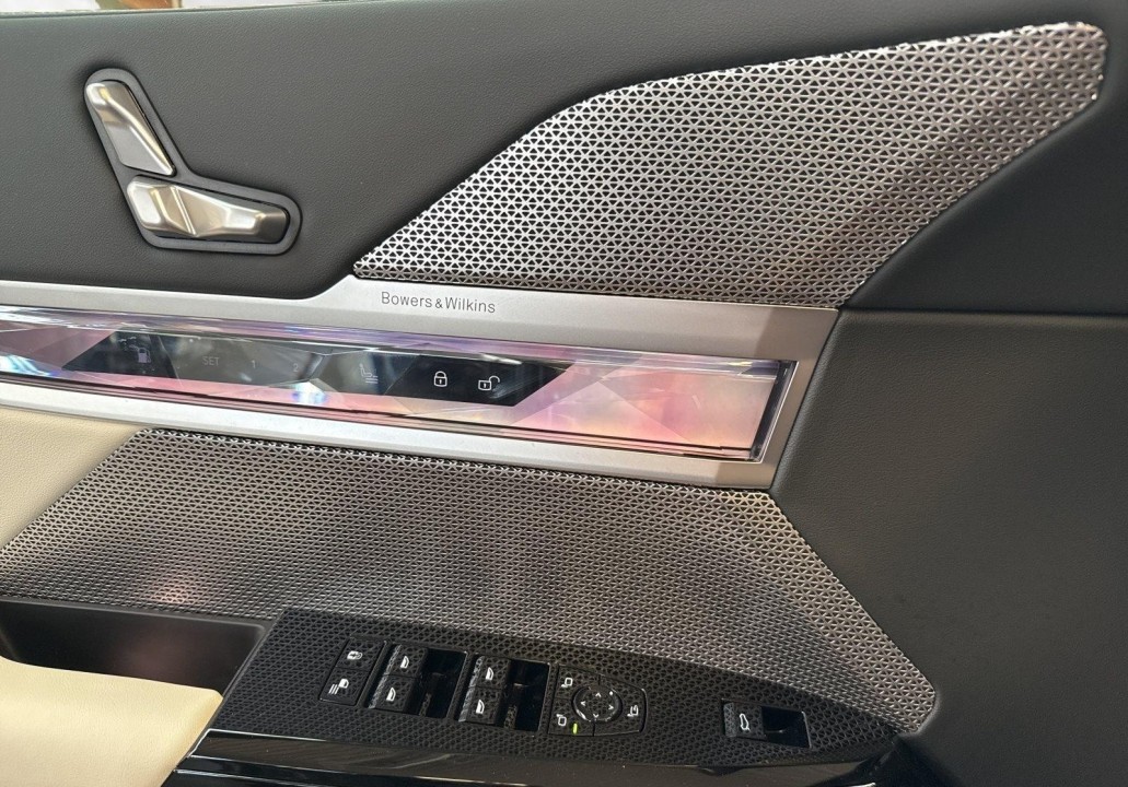 BMW Seria 7 750e xDrive - foto 20