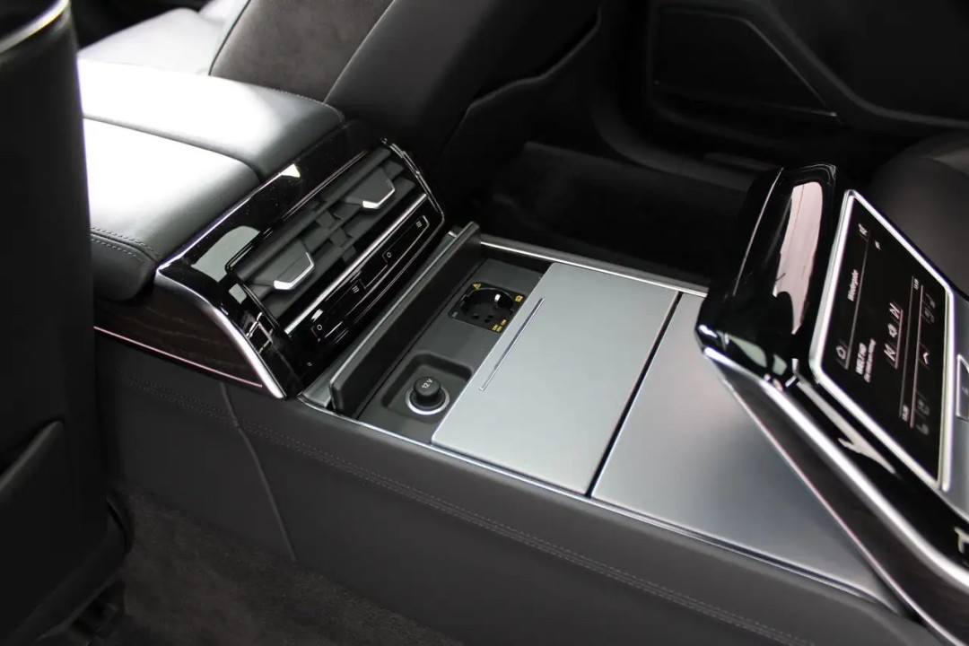 Audi A8 L 60TFSI quattro tiptronic - foto 24