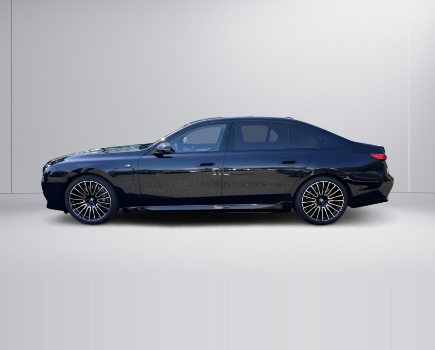 BMW Seria 7 750e xDrive (4)