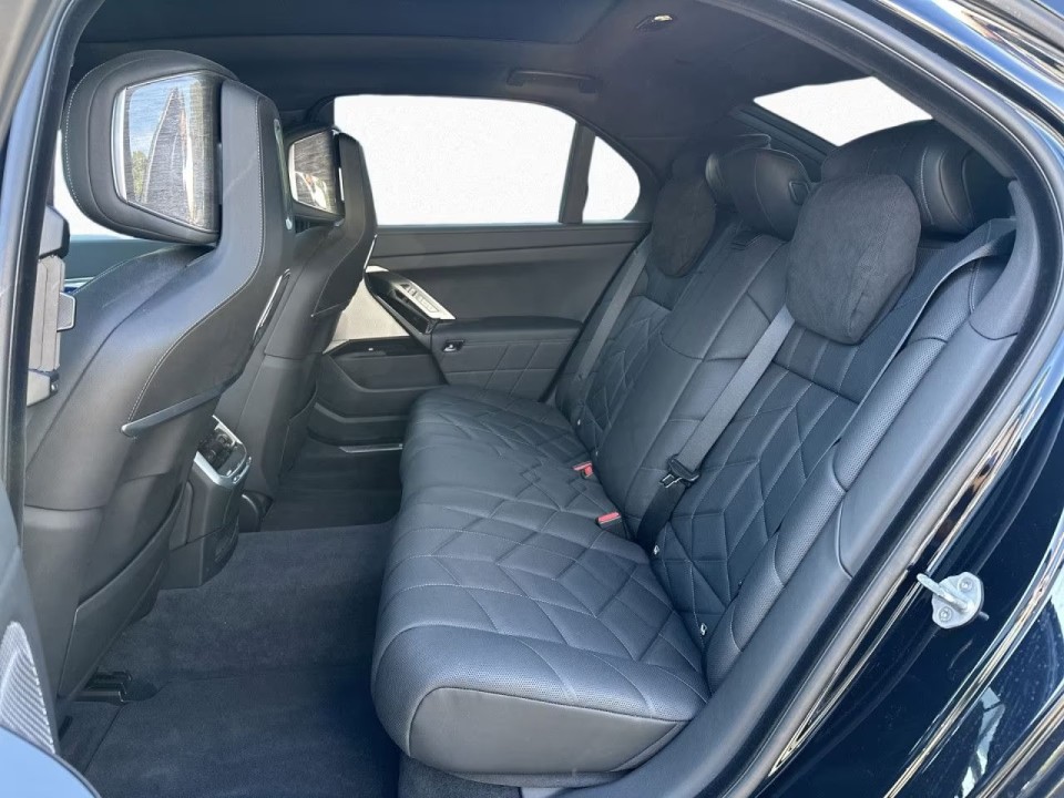 BMW Seria 7 750e xDrive - foto 7