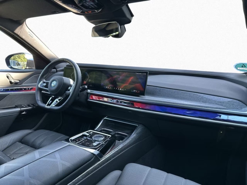 BMW Seria 7 750e xDrive - foto 8