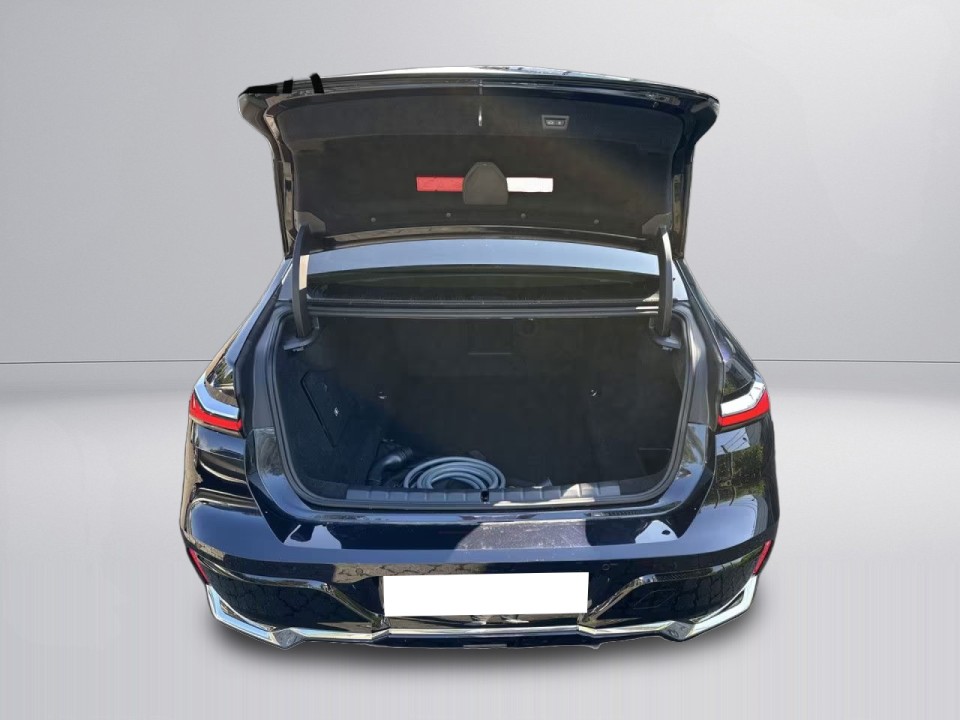 BMW Seria 7 750e xDrive - foto 13