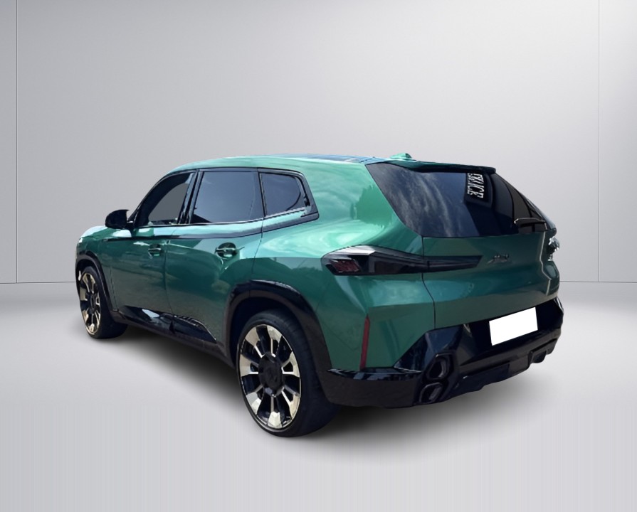 BMW XM 50e (3)