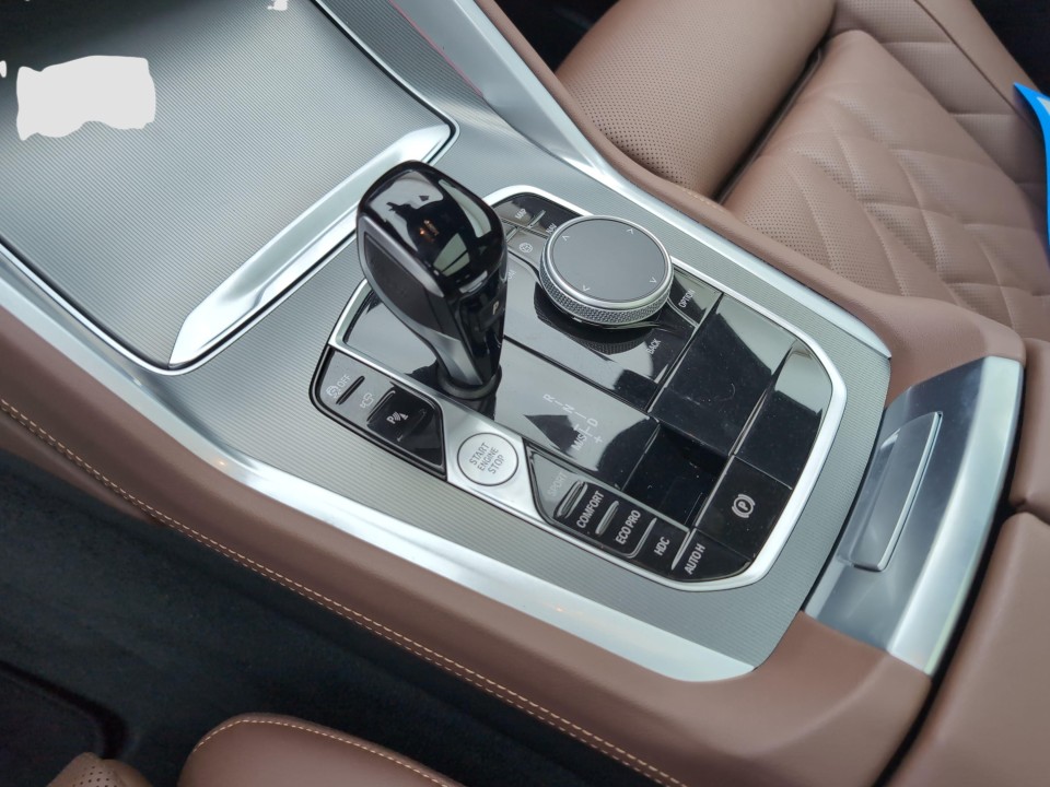 BMW X6 xDrive40i xLine - foto 7