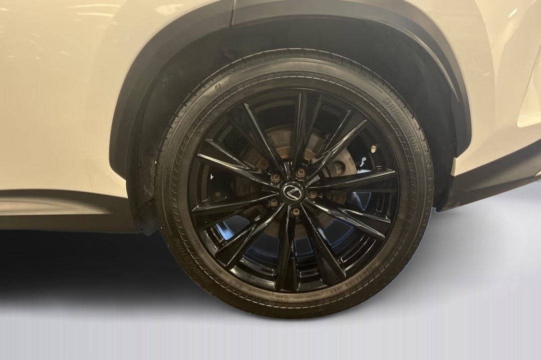 Lexus Seria NX 350h F-Sport - foto 21