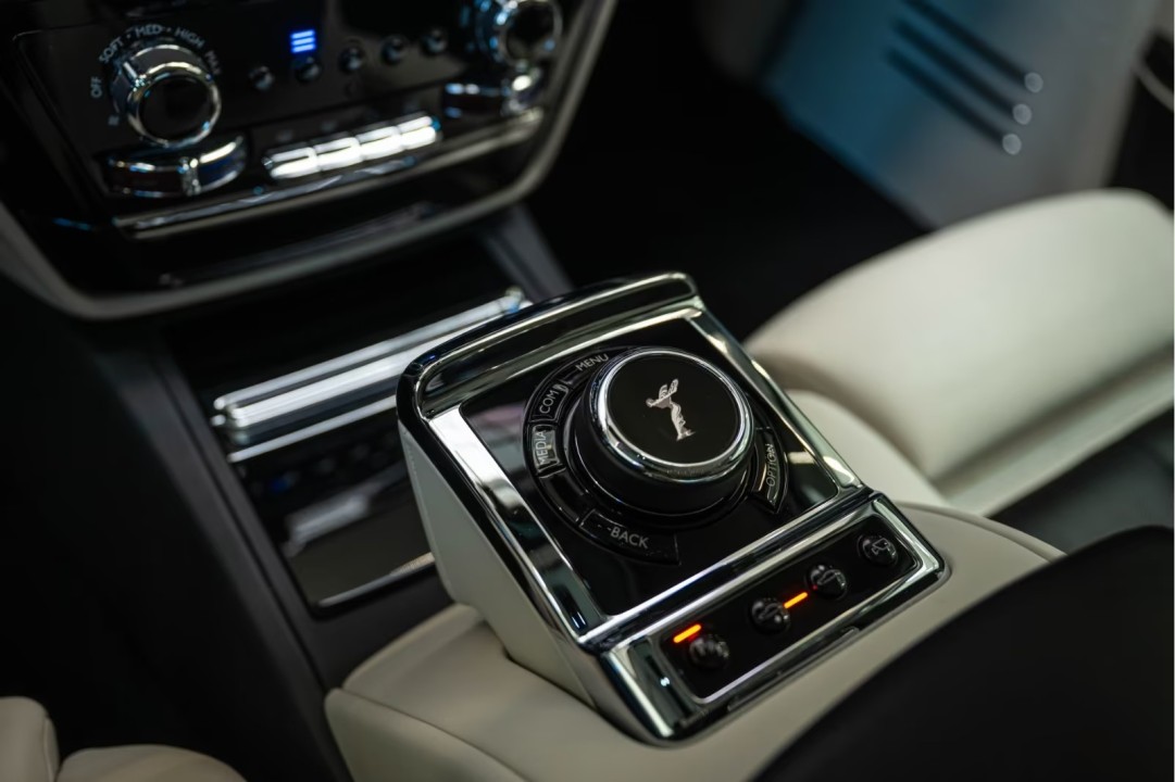 Rolls-Royce Phantom - foto 6